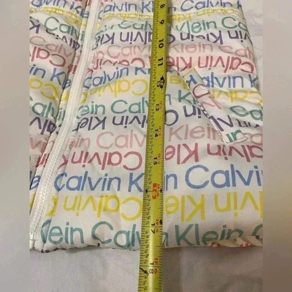 Calvin Klein Jeans‎ Kids Rainbow Logo Puffer Vest White Size 6